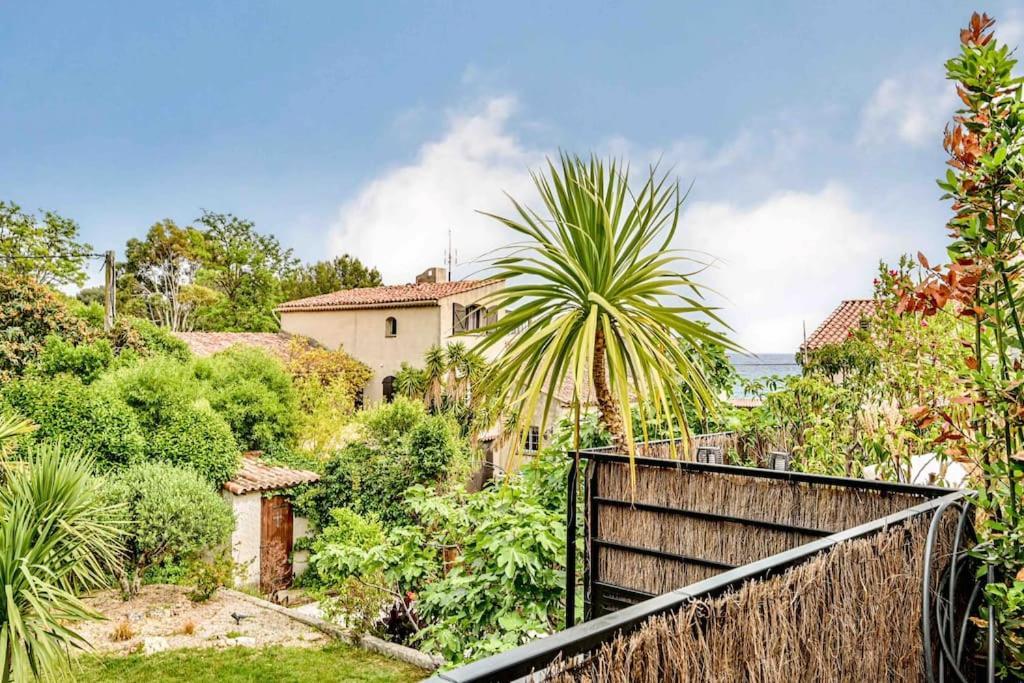 Appartement Retire De La Location La Ciotat Exterior foto